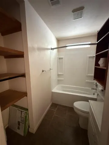 $1,600 | 408 West Main Street, Hackberry, LA 70645