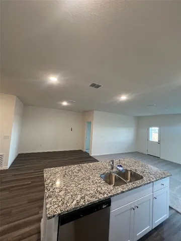 $1,800 | 124 Rother Place, Taylor, TX 76574