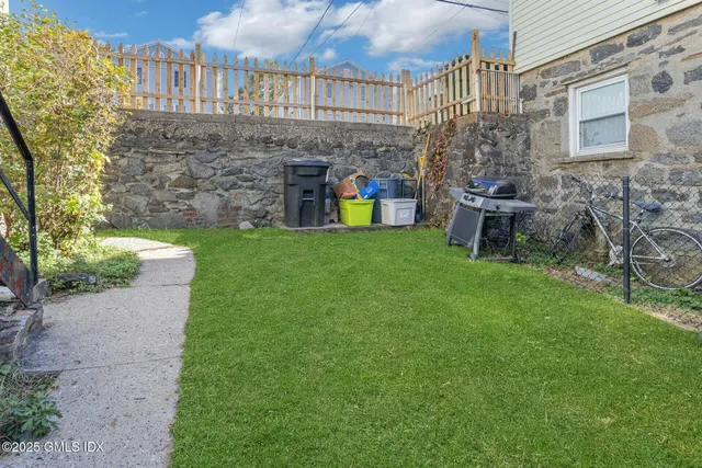 $1,225,000 | 38 Alexander Street, Greenwich, CT 06830