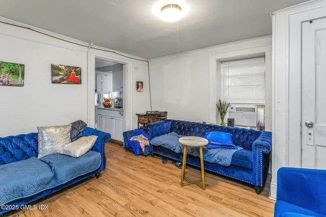 $1,225,000 | 38 Alexander Street, Greenwich, CT 06830