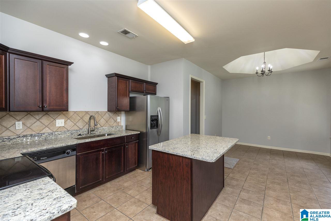 1004 Riviera Drive Calera, AL 35040 - Photo 4 of 38
