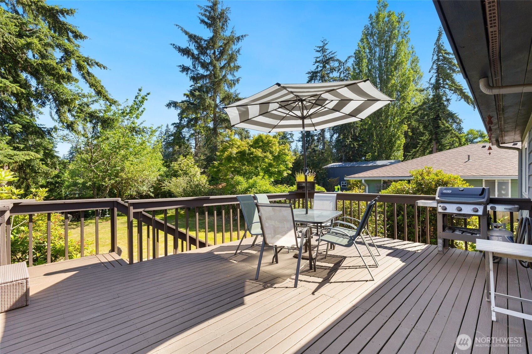 8707 Maple Lane Edmonds, WA 98026 - Photo 28 of 37