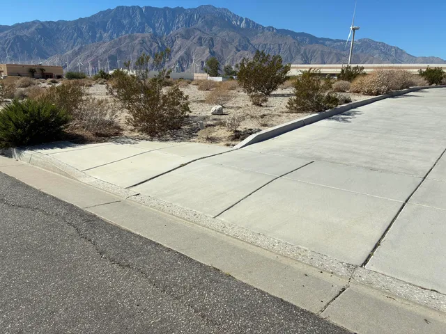 $82,000 | 19207 Newhall Street, North Palm Springs, CA 92258