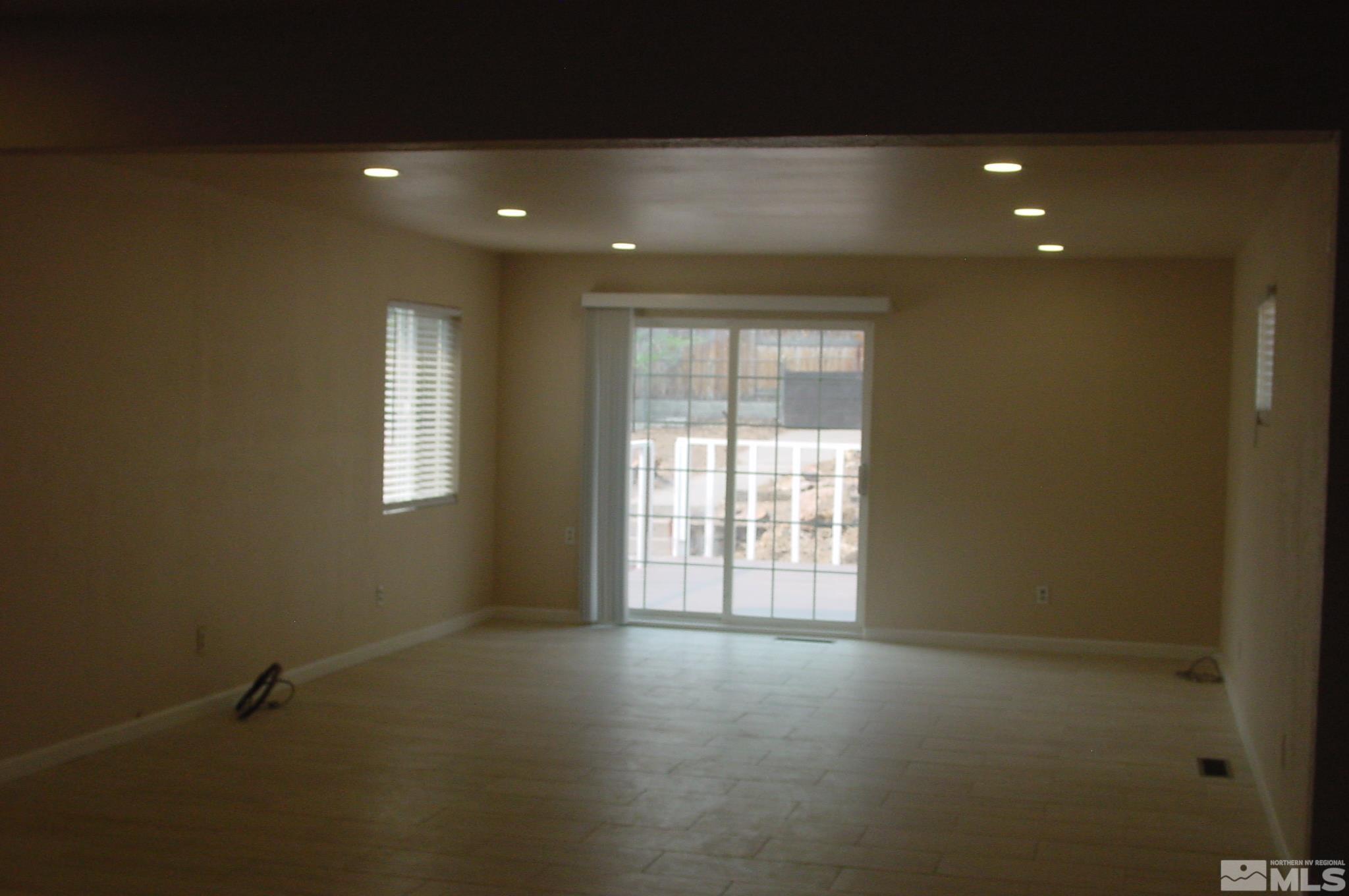 945 Bowman Drive Reno, NV 89503 - Photo 6 of 21 Photo 6
