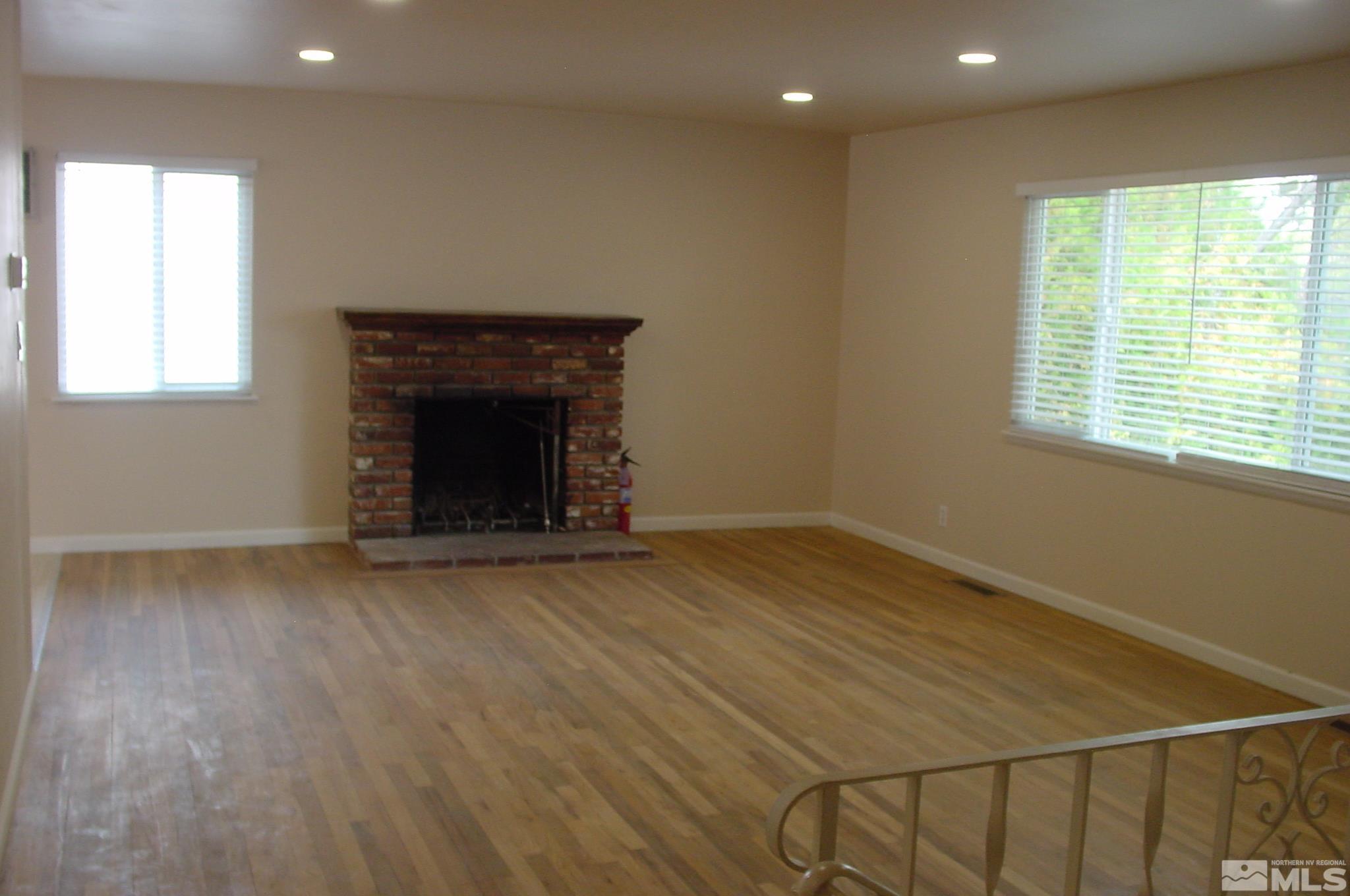 945 Bowman Drive Reno, NV 89503 - Photo 7 of 21 Photo 7