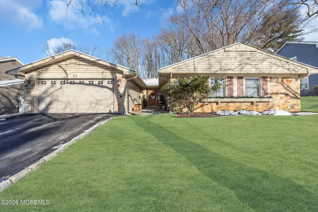 $725,000 | 17 Idlebrook Lane, Aberdeen, NJ 07747