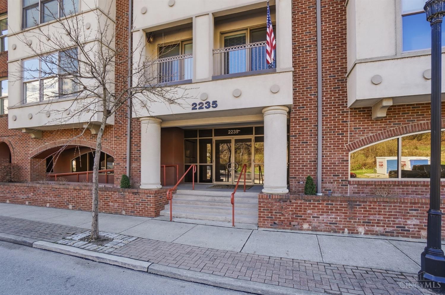 2235 Riverside Drive, Unit 306 Cincinnati, OH 45202 - Photo 4 of 59