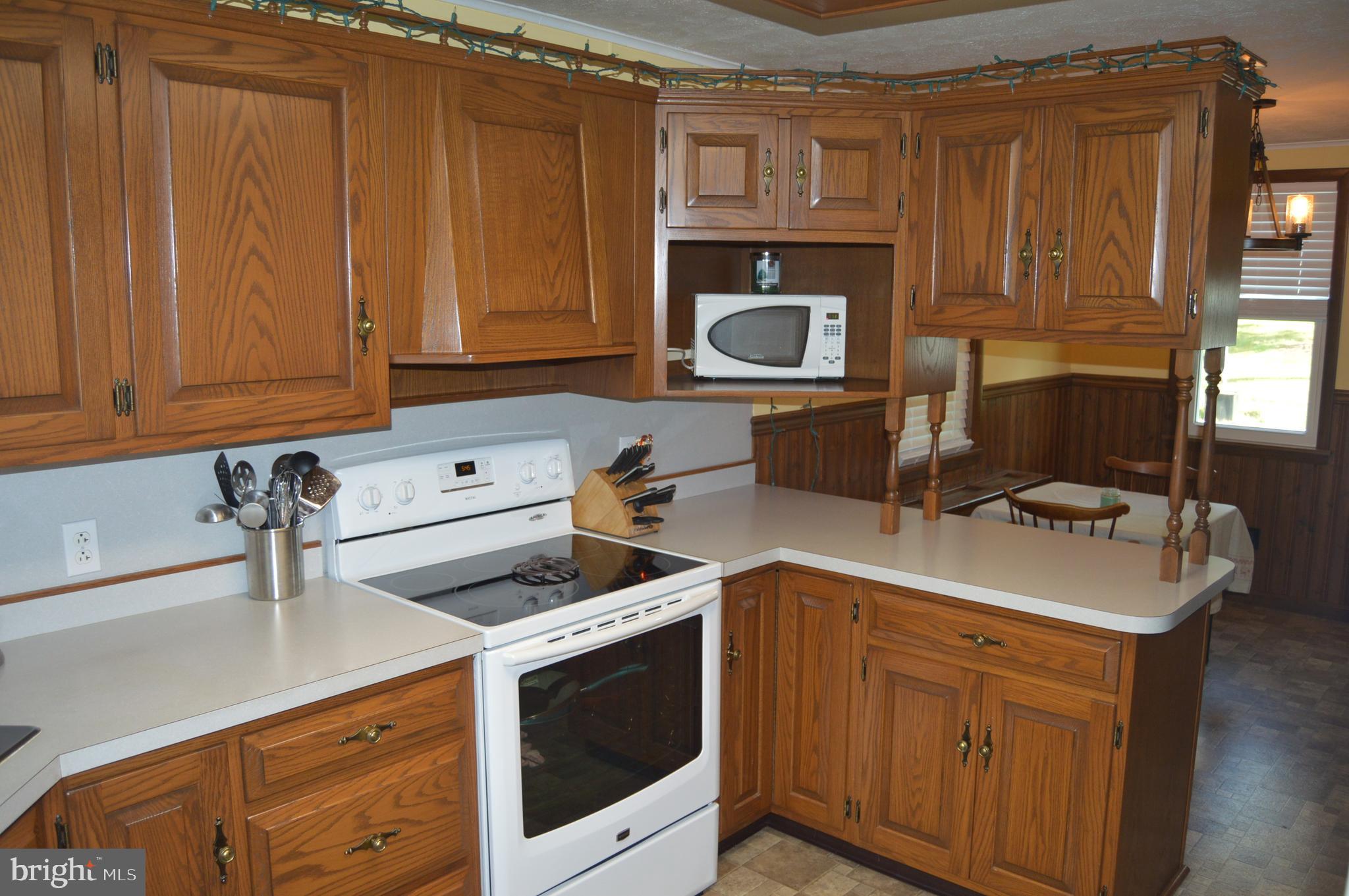 641 Brownsville Road Reading, PA 19608 - Photo 16 of 27 Kitchen