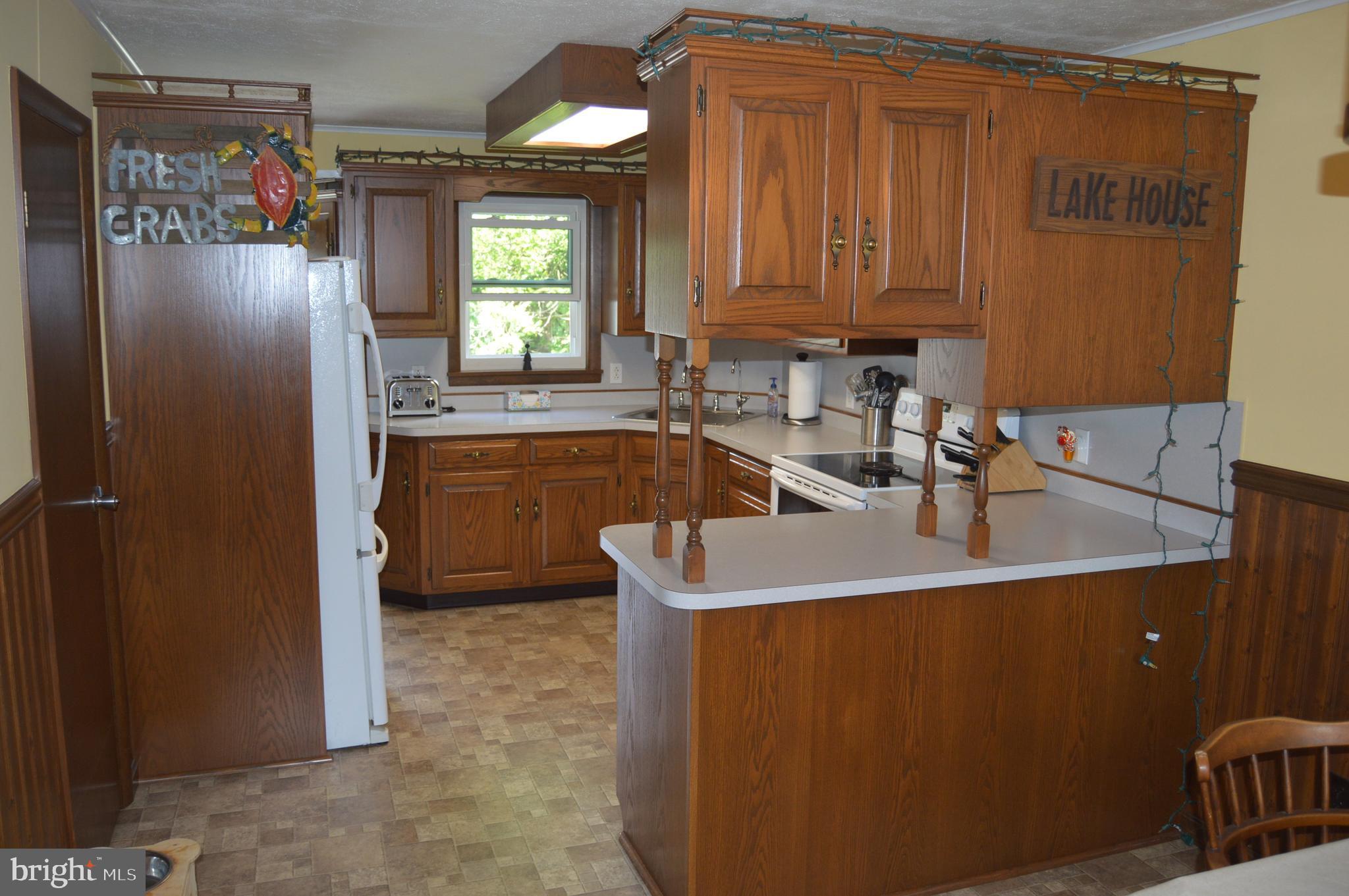 641 Brownsville Road Reading, PA 19608 - Photo 6 of 27 Kicthen