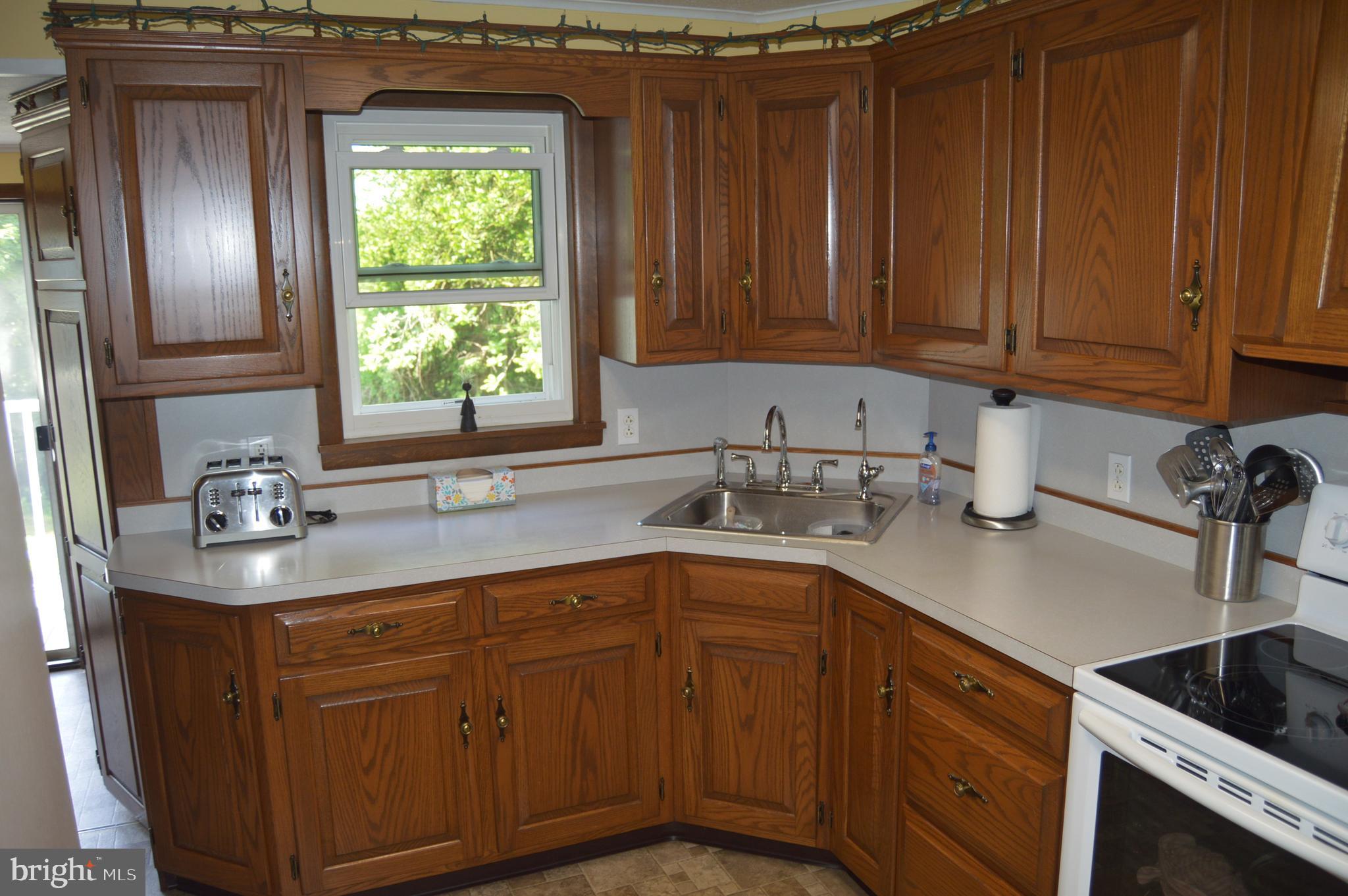 641 Brownsville Road Reading, PA 19608 - Photo 7 of 27 Kitchen