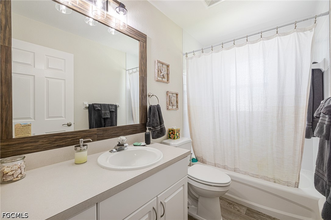 1007 Chaplin Avenue Lehigh Acres, FL 33971 - Photo 19 of 37