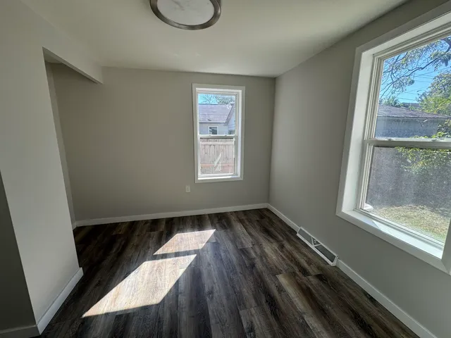 $1,995 | 1714 Rowland Avenue, Madison, WI 53704