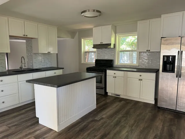 $1,995 | 1714 Rowland Avenue, Madison, WI 53704