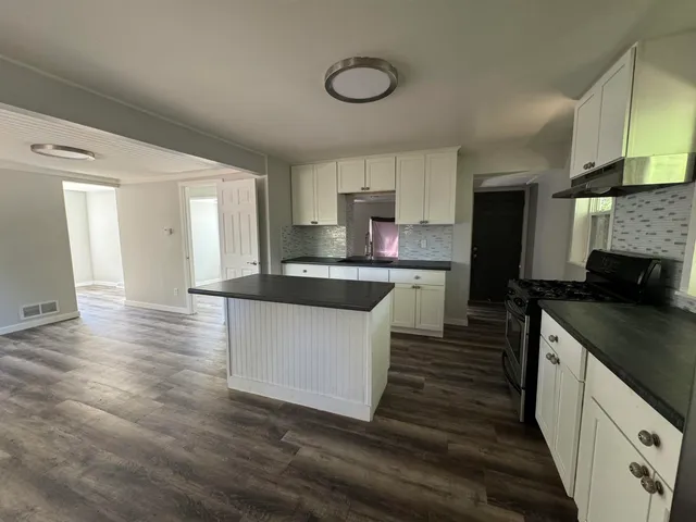 $1,995 | 1714 Rowland Avenue, Madison, WI 53704