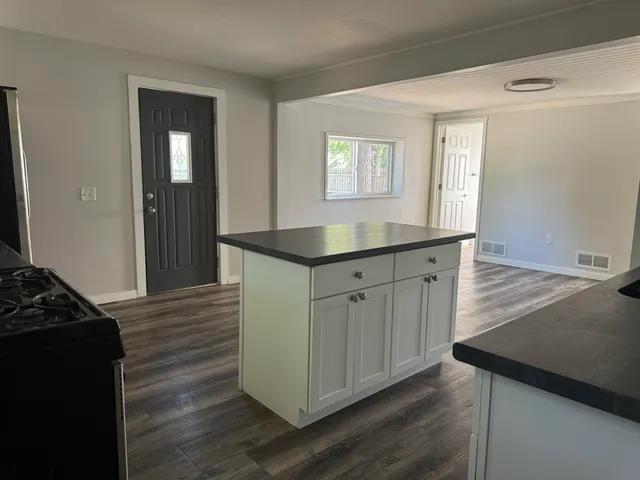 $1,995 | 1714 Rowland Avenue, Madison, WI 53704