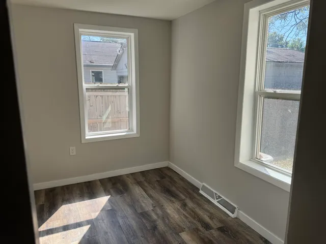 $1,995 | 1714 Rowland Avenue, Madison, WI 53704