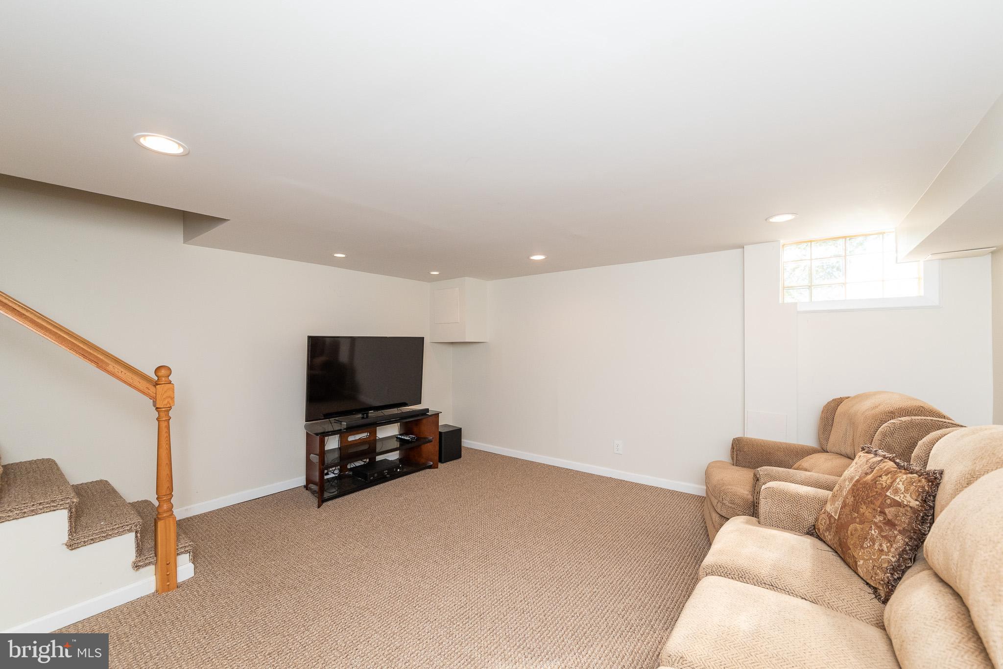 7307 Berkshire Road Baltimore, MD 21224 - Photo 33 of 42 Gallery Image 33
