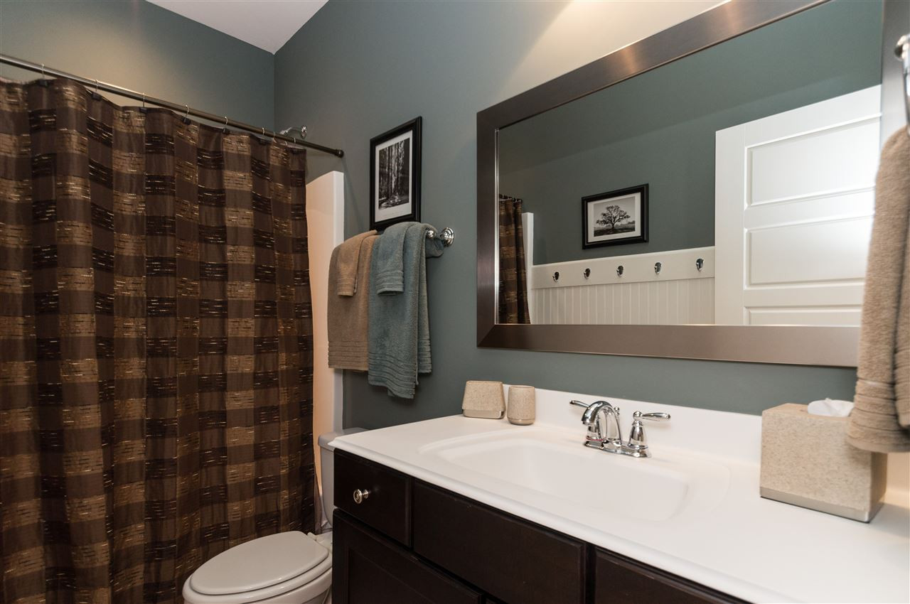 2711 Bembridge Drive Raleigh, NC 27613 - Photo 20 of 25 Upstairs Hall Bath