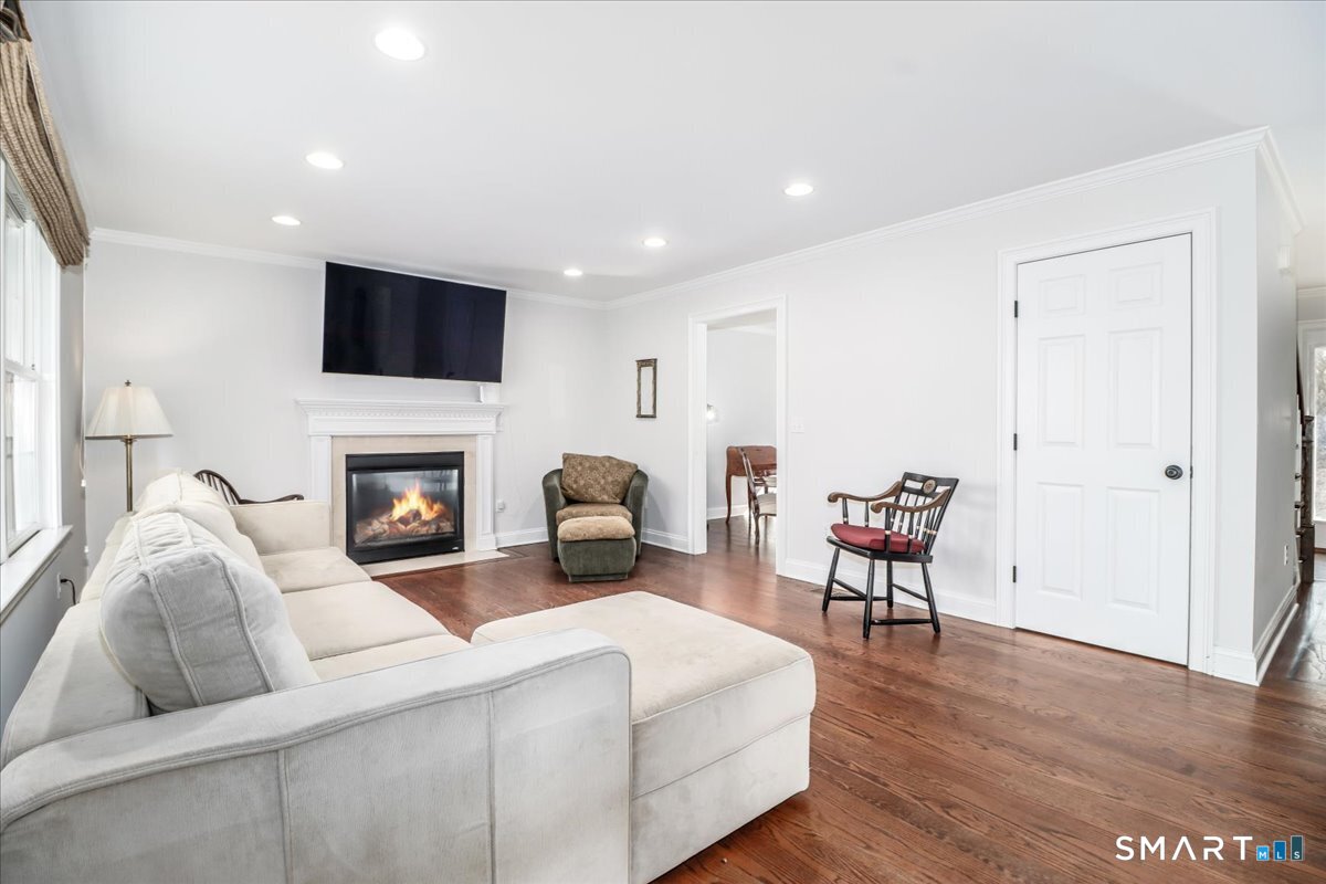 27 Nashville Rd Extension Bethel, CT 06801 - Photo 14 of 41