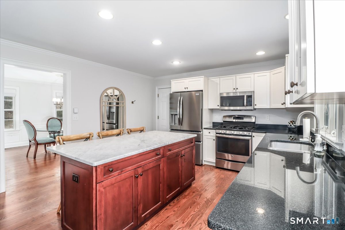 27 Nashville Rd Extension Bethel, CT 06801 - Photo 8 of 41