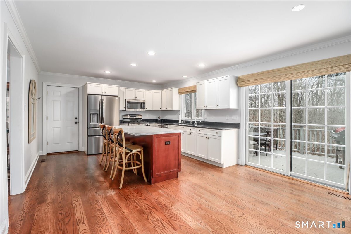 27 Nashville Rd Extension Bethel, CT 06801 - Photo 9 of 41