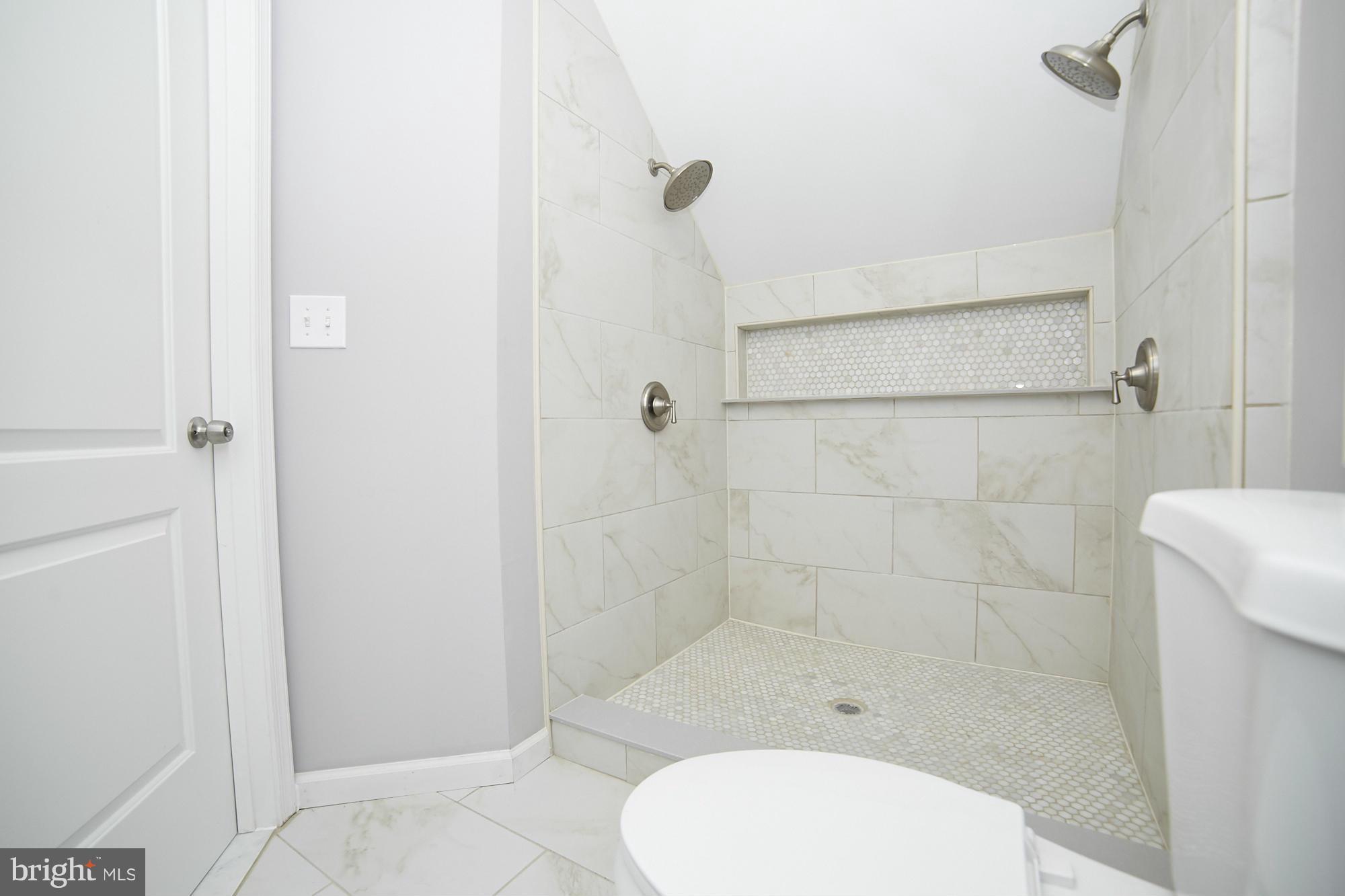 2129 Southland Road Baltimore, MD 21207 - Photo 25 of 30 Bath (Master)