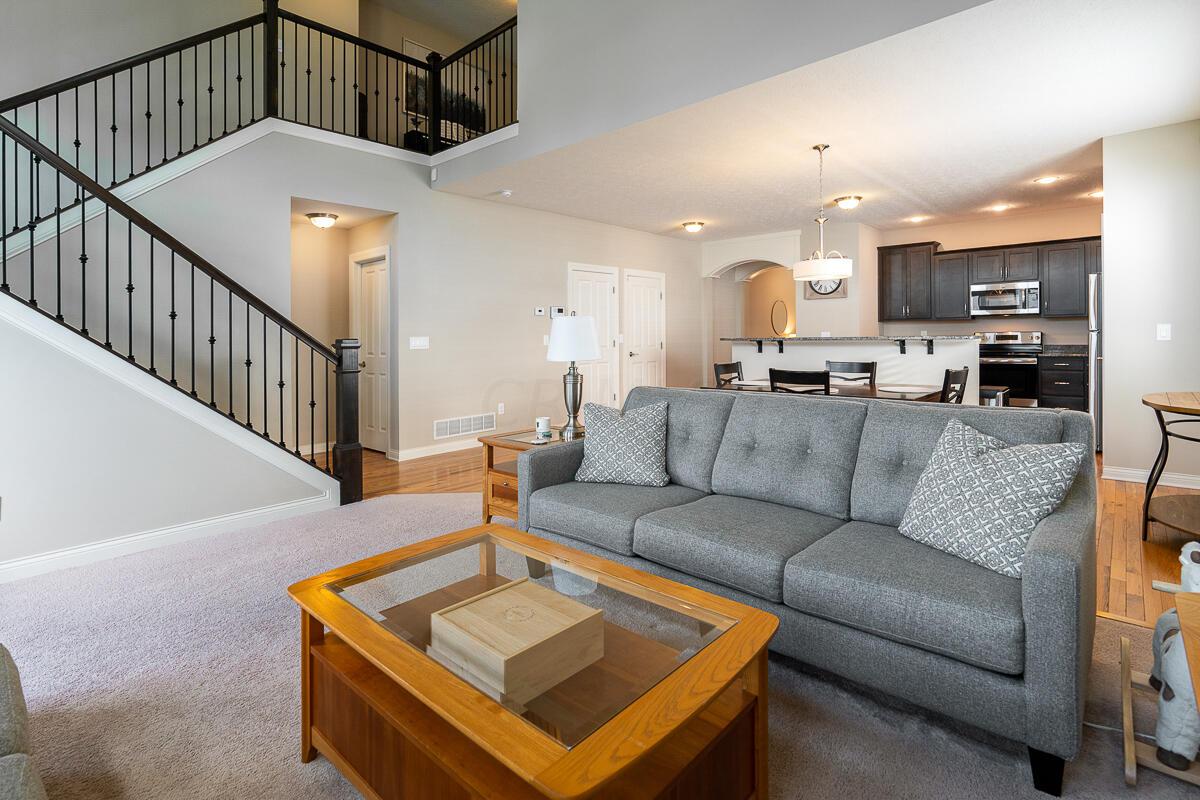 3975 Trail Ridge Drive Columbus, OH 43228 - Photo 11 of 37 2-Story Great Room