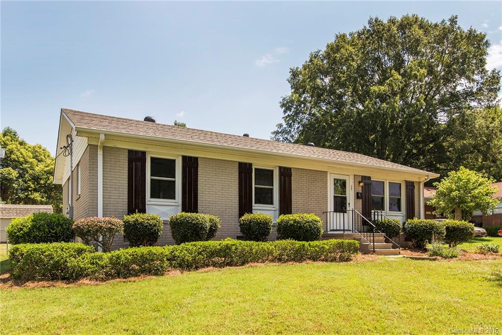 4209 Woodleaf Road Charlotte, NC 28205 - Photo 2 of 18 a view of a house with a patio