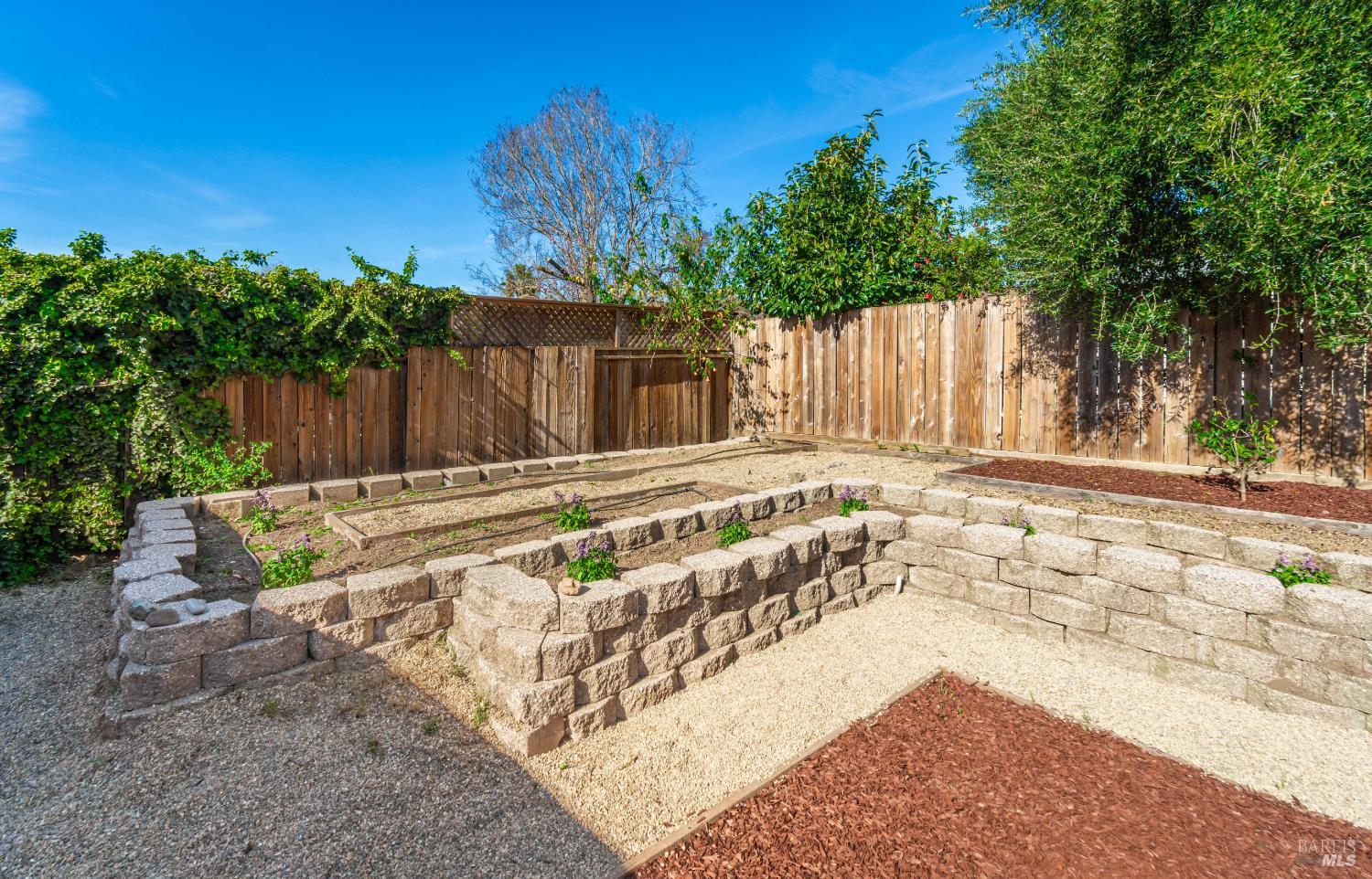 18 Creekview Court Santa Rosa, CA 95409 - Photo 39 of 55