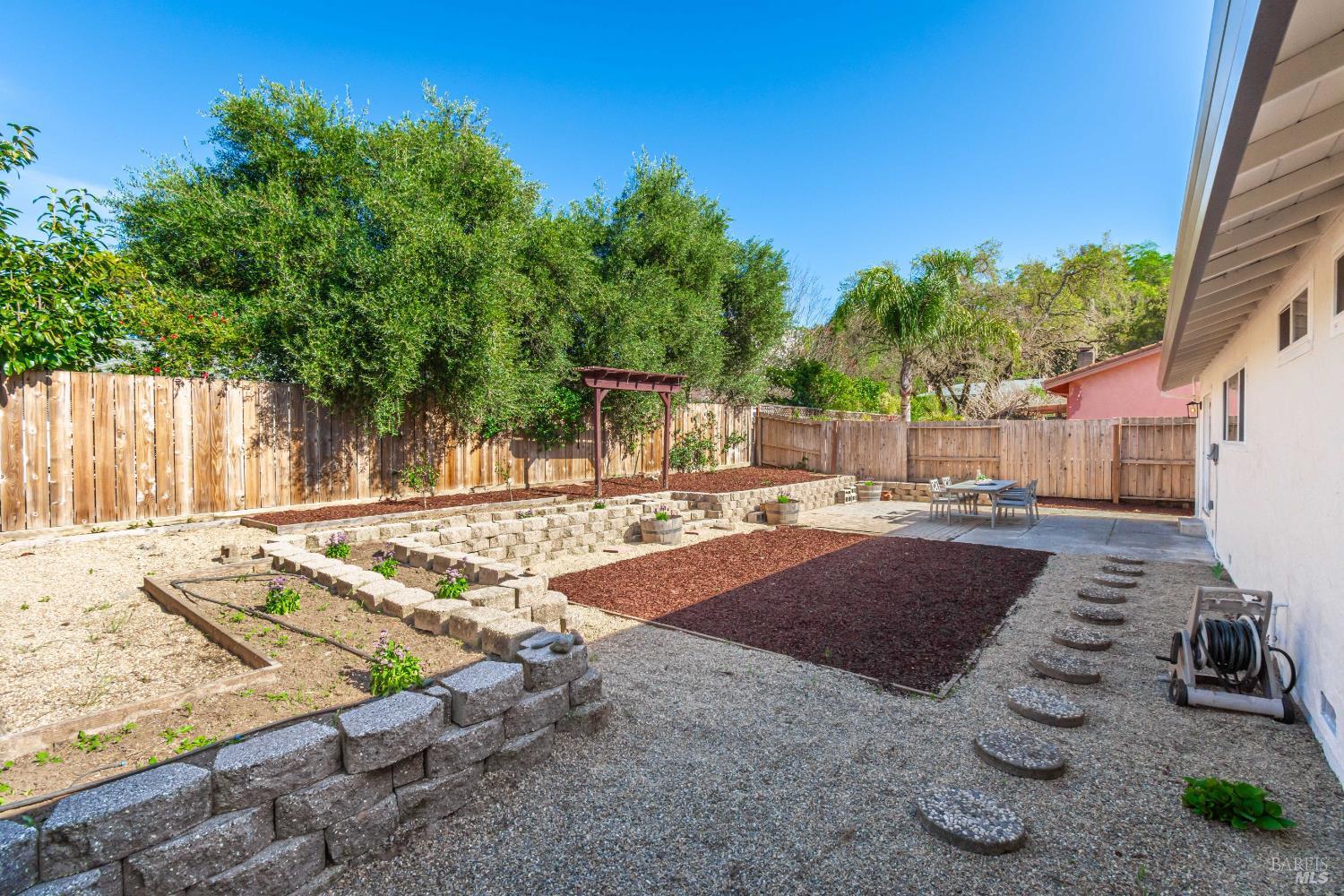 18 Creekview Court Santa Rosa, CA 95409 - Photo 41 of 55