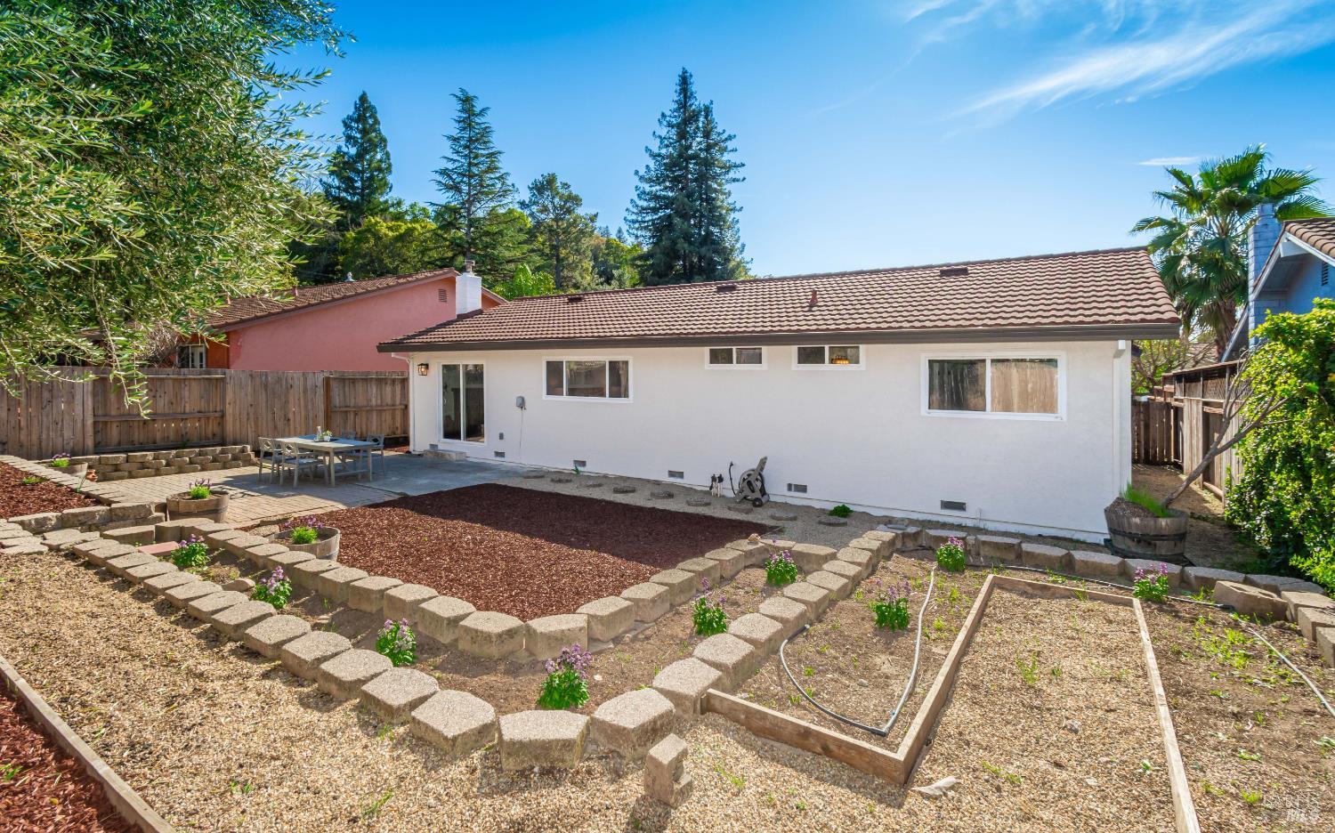 18 Creekview Court Santa Rosa, CA 95409 - Photo 42 of 55