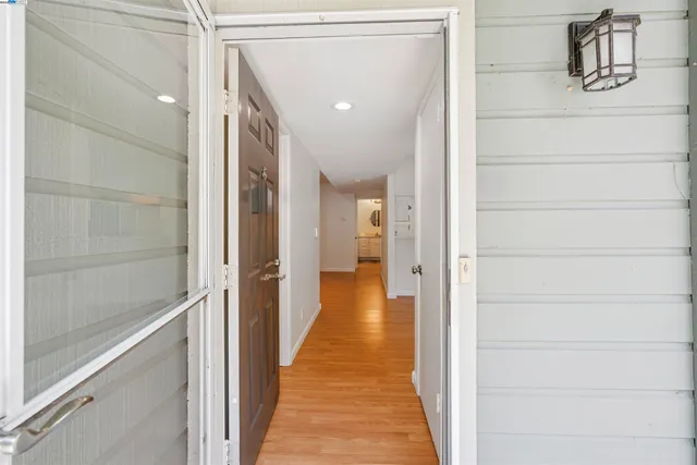 $2,950 | 760 Canyon Oaks Drive, Unit D, Oakland, CA 94605