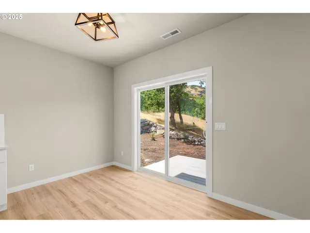 $499,000 | 1405 Gordon Court, The Dalles, OR 97058