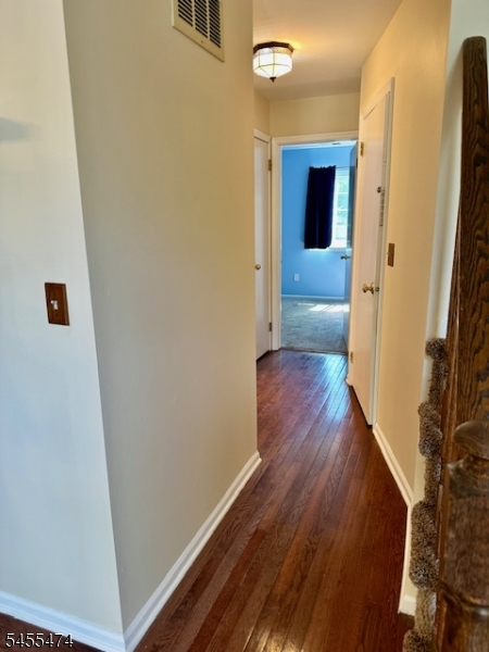 8 Crestmont Road Bedminster, NJ 07921 - Photo 7 of 20 Gallery Image 7