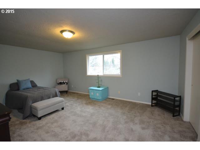 205 Morton Road Oregon City, OR 97045 - Photo 11 of 15 Gallery Image 11
