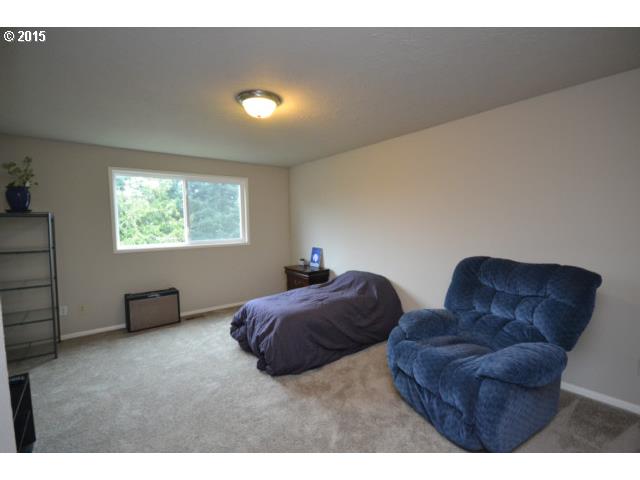 205 Morton Road Oregon City, OR 97045 - Photo 13 of 15 Gallery Image 13