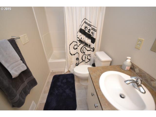 205 Morton Road Oregon City, OR 97045 - Photo 14 of 15 Gallery Image 14