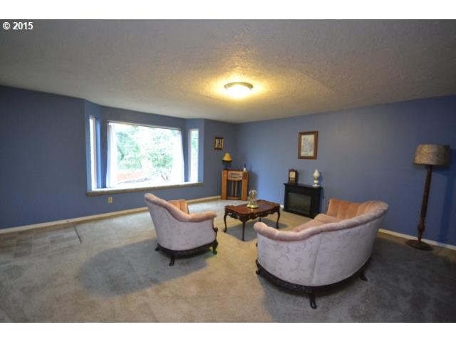 205 Morton Road Oregon City, OR 97045 - Photo 3 of 15 Gallery Image 3