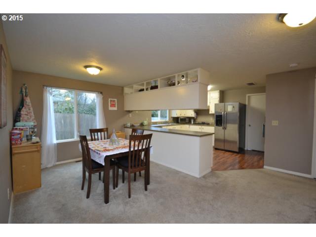 205 Morton Road Oregon City, OR 97045 - Photo 4 of 15 Gallery Image 4