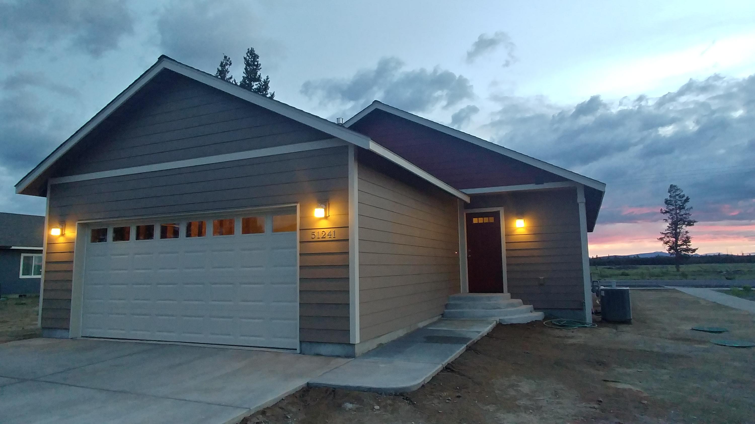 51241 Riley Lane La Pine, OR 97739 - Photo 4 of 13 0531202047_HDR