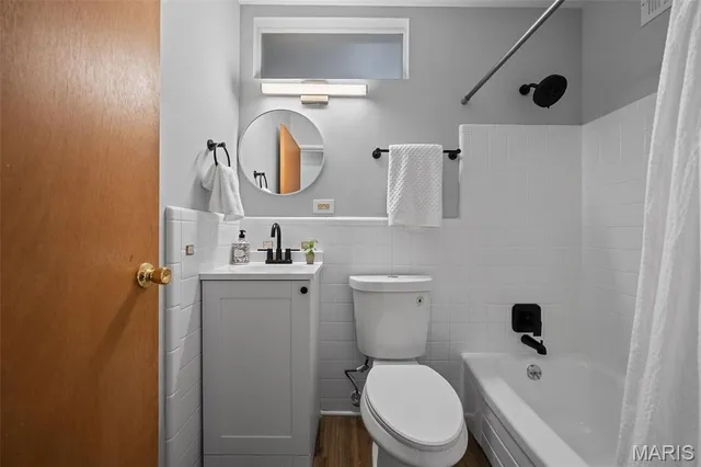 $355,000 | 11008 Baywood Terrace, St. Louis, MO 63126