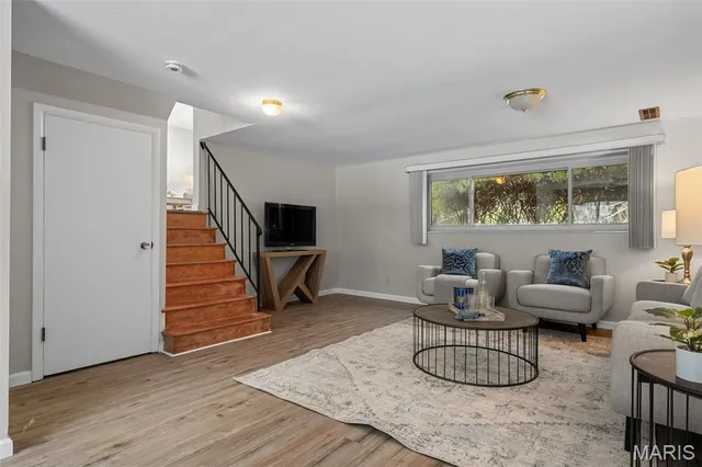 $355,000 | 11008 Baywood Terrace, St. Louis, MO 63126