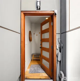 $999,000 | 6221 20th Avenue Northwest, Seattle, WA 98107