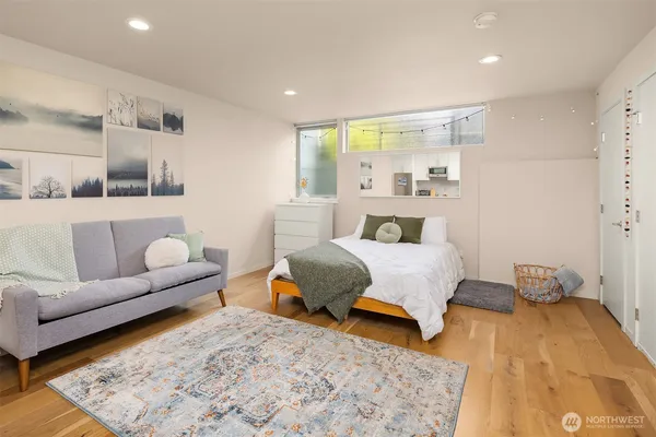 $999,000 | 6221 20th Avenue Northwest, Seattle, WA 98107