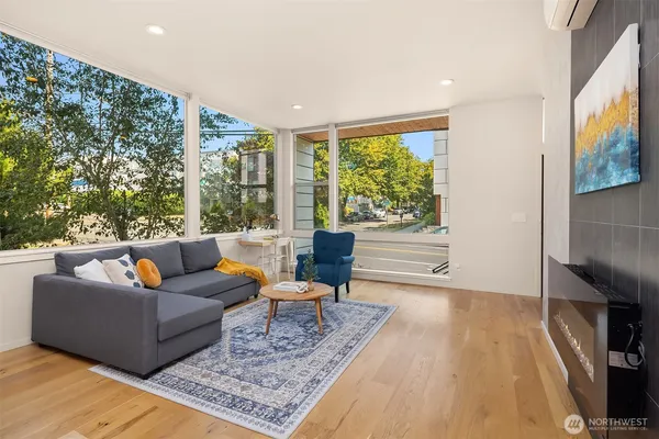 $999,000 | 6221 20th Avenue Northwest, Seattle, WA 98107
