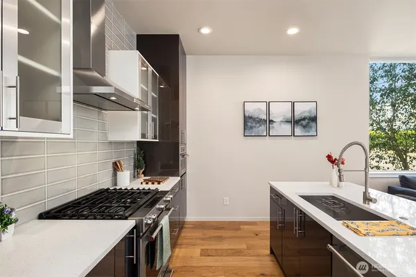 $999,000 | 6221 20th Avenue Northwest, Seattle, WA 98107