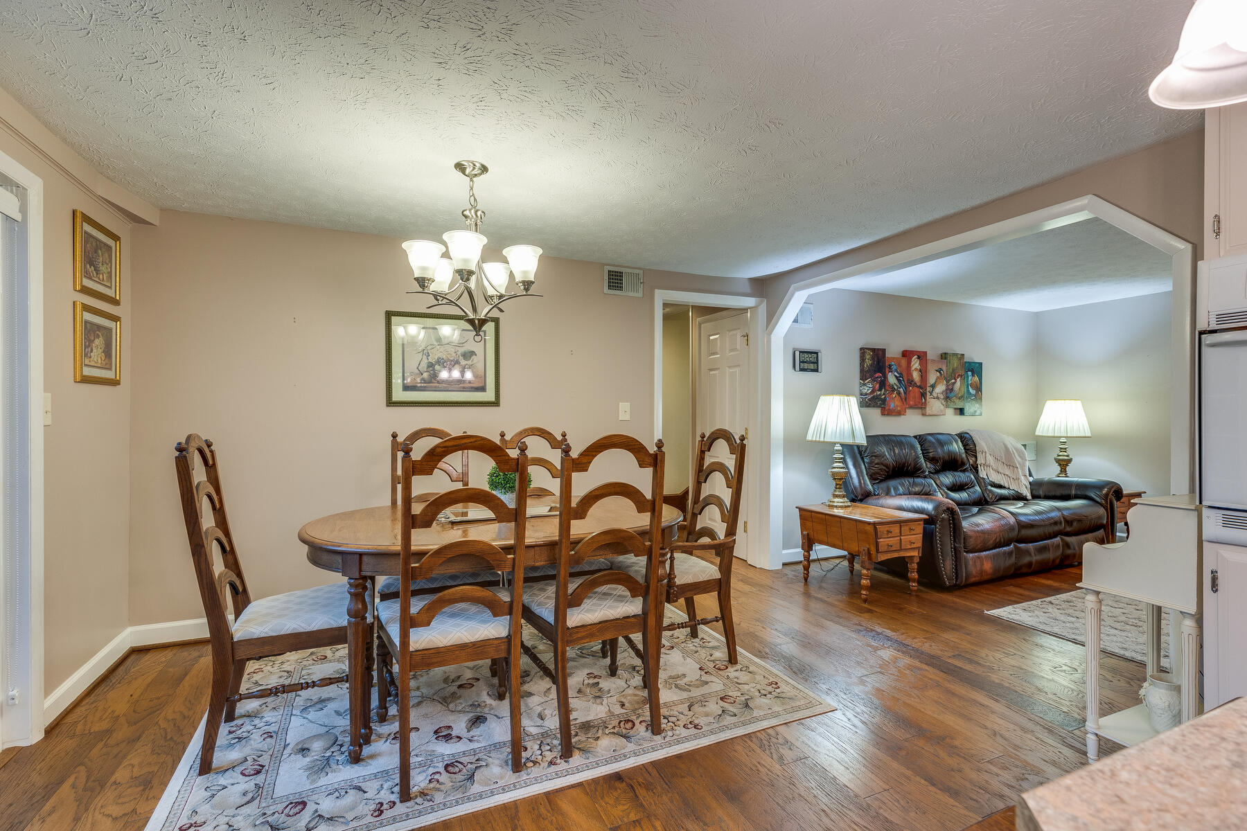 212 Mandan Road Kingsport, TN 37664 - Photo 27 of 40 027
