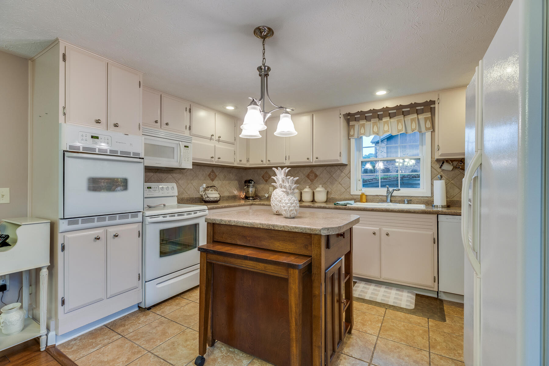 212 Mandan Road Kingsport, TN 37664 - Photo 29 of 40 029