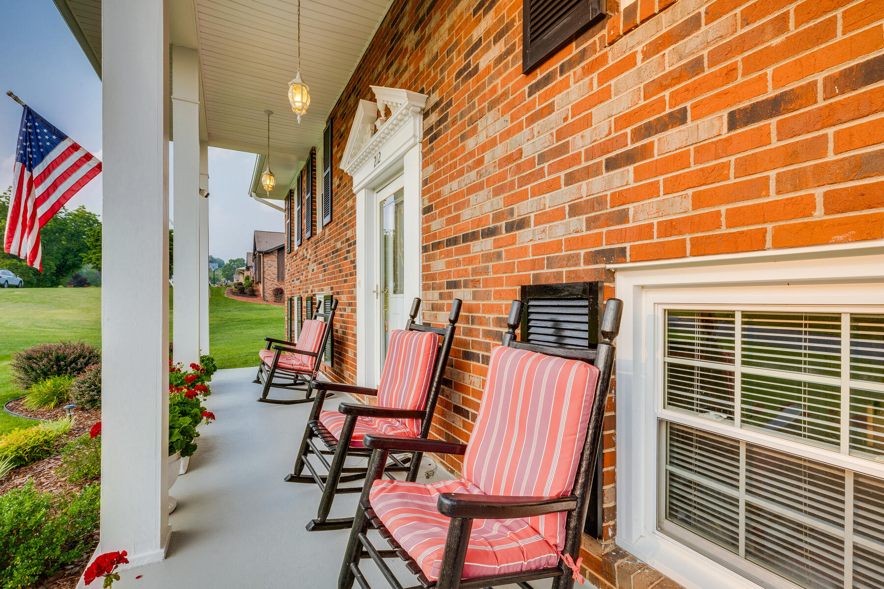212 Mandan Road Kingsport, TN 37664 - Photo 4 of 40 004