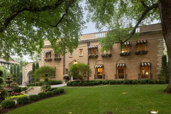 $3,895,000 | 4415 East Lake Harriet Parkway, Minneapolis, MN 55419